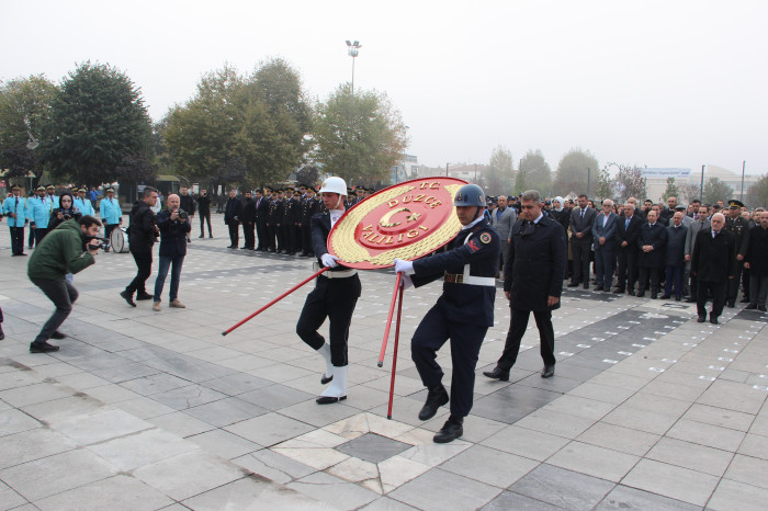 09.05 geçe sirenler çaldı Düzce’de sirenlerin çalmasıyla hayat durdu
