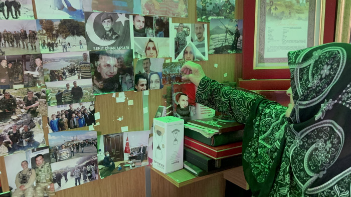 Şehit annesi Sultan Aksarı “1 oğul kaybettim, binlerce çocuğum oldu”