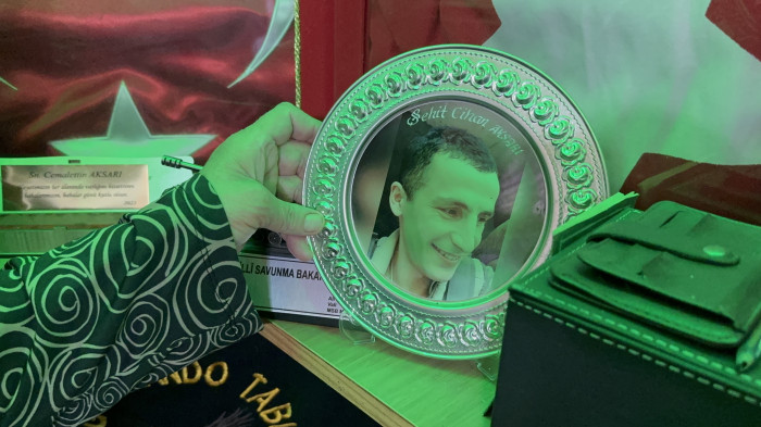 Şehit annesi Sultan Aksarı “1 oğul kaybettim, binlerce çocuğum oldu”