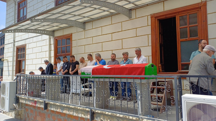 16 Yaşındaki genç için gözyaşları sel oldu