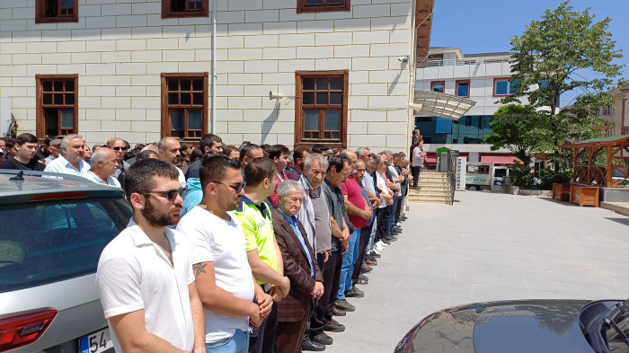 16 Yaşındaki genç için gözyaşları sel oldu