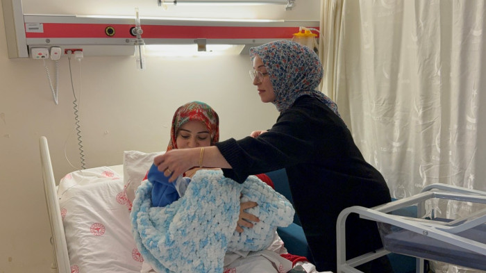 Yeni yılın ilk bebeği Ege oldu!