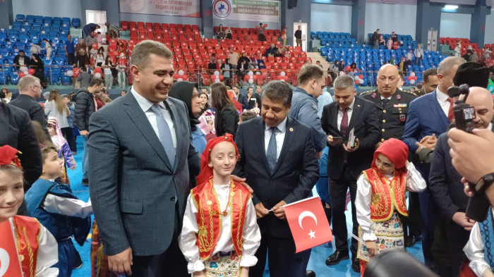 23 Nisan Ulusal Egemenlik ve Çocuk Bayramı coşku ile kutlandı