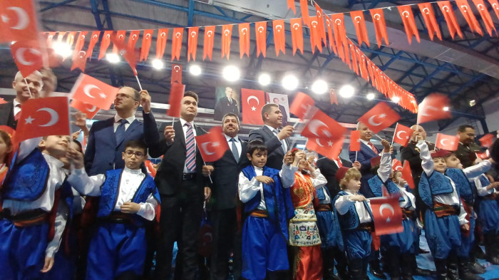 23 Nisan Ulusal Egemenlik ve Çocuk Bayramı coşku ile kutlandı