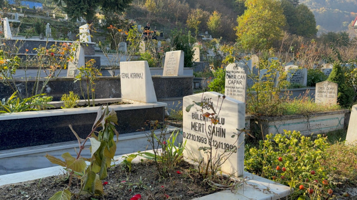 25 yıl geçse de acılar