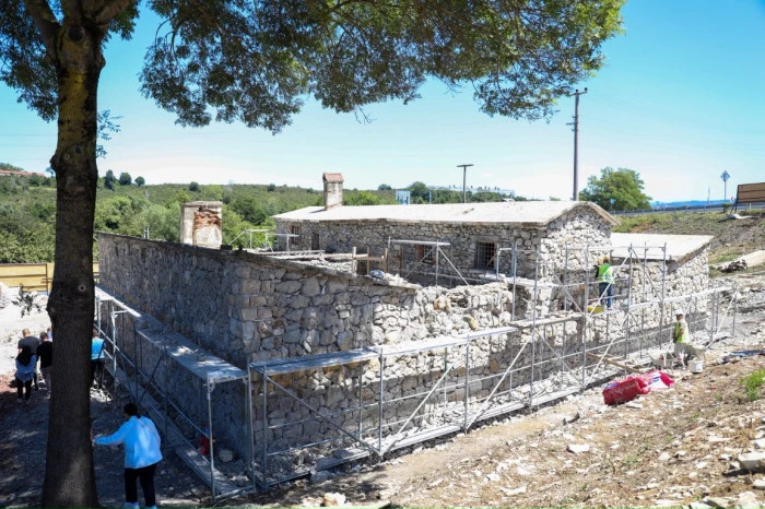 AK&Ccedil;AKOCA CEZAEVİ K&Uuml;T&Uuml;PHANESİ&rsquo;NDE &Ccedil;ALIŞMALAR HIZ KESMEDEN S&Uuml;R&Uuml;YOR