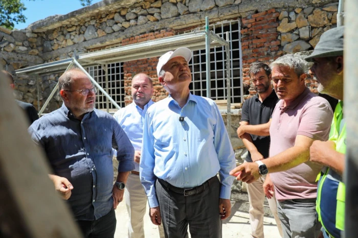 AK&Ccedil;AKOCA CEZAEVİ K&Uuml;T&Uuml;PHANESİ&rsquo;NDE &Ccedil;ALIŞMALAR HIZ KESMEDEN S&Uuml;R&Uuml;YOR