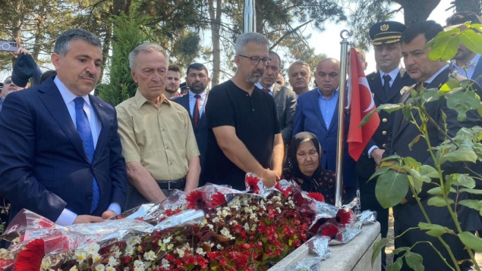 7 yıldır dinmeyen acı kabri başında anıldı
