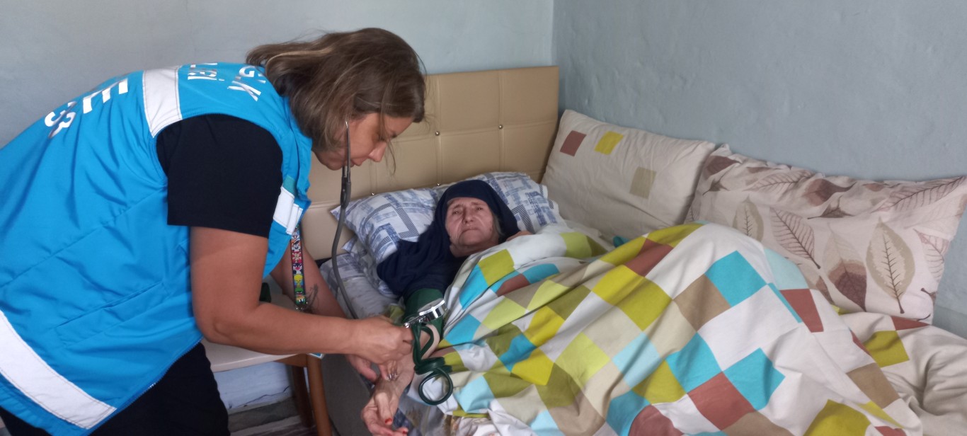 Doktor evimize kadar gelip tedavi ediyor