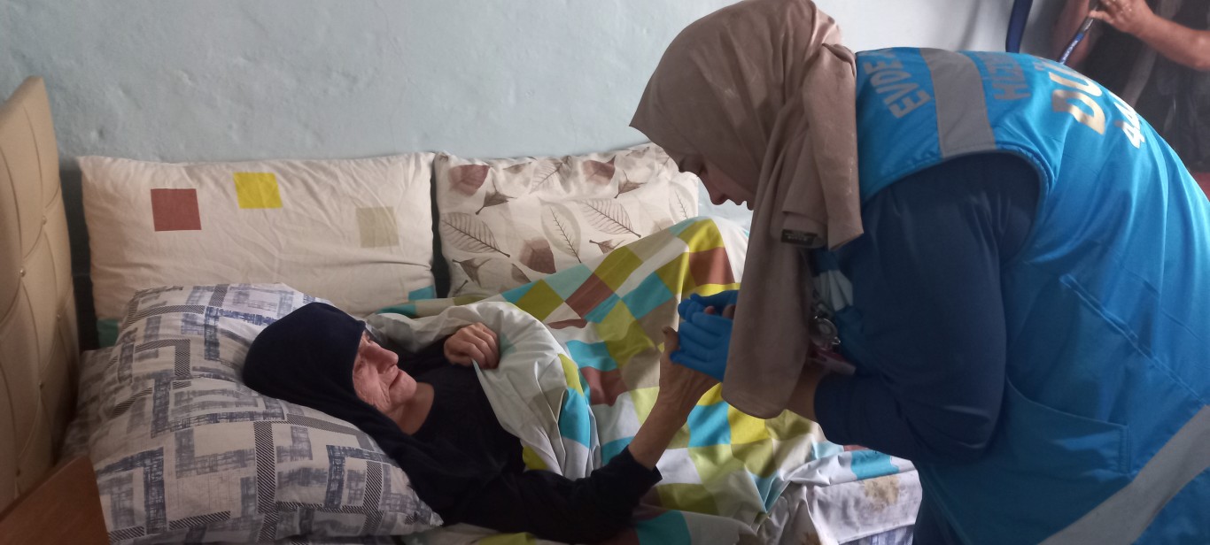 Doktor evimize kadar gelip tedavi ediyor