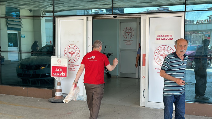Acemi kasaplar hastanelere koştu