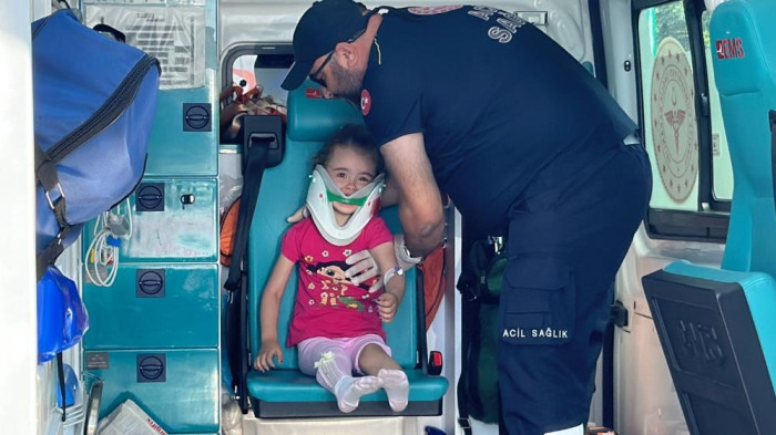 Acil sağlık ekipleri dur durak bilmedi