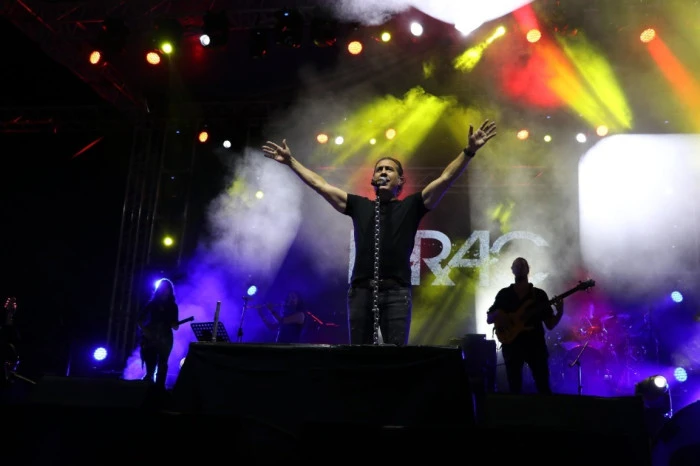 Cumayeri'nde Ahmet Şafak ve Kıraç Konserleri