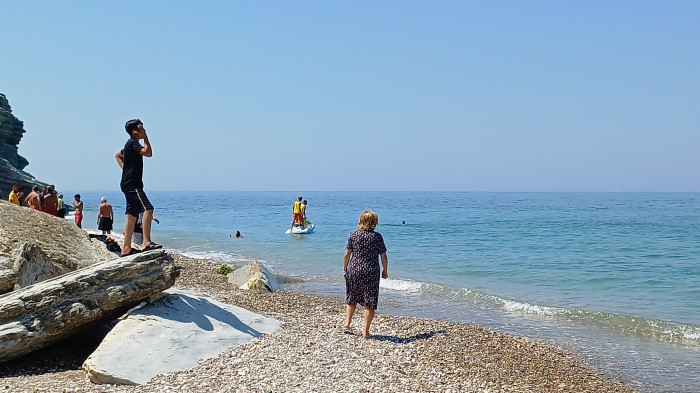 Akçakoca'da denizde can pazarı!
