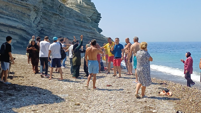 Akçakoca'da denizde can pazarı!