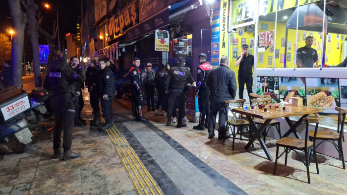 Alkollü genç ekipleri seferber etti