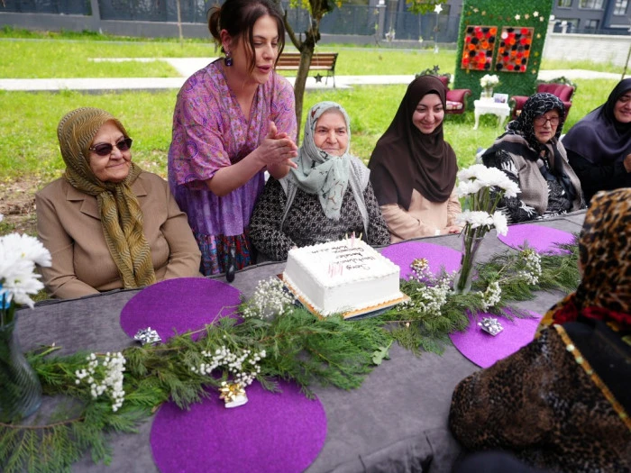 Alzheimer Hastaları Gündüz Bakım Merkezi'nde Anneler Günü etkinliği düzenledi