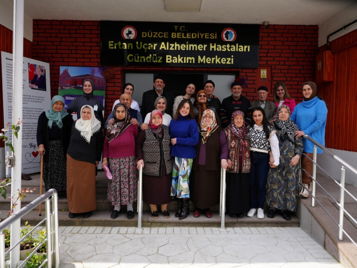 Bir ziyaret de çocuklardan