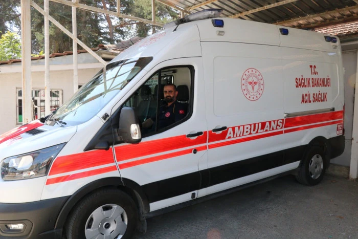 Ambulans Şof&ouml;r&uuml;n&uuml;n &Ouml;zverili Davranışı
