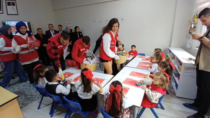 Anaokulu öğrencileri 101 yıl önceye götürdü!