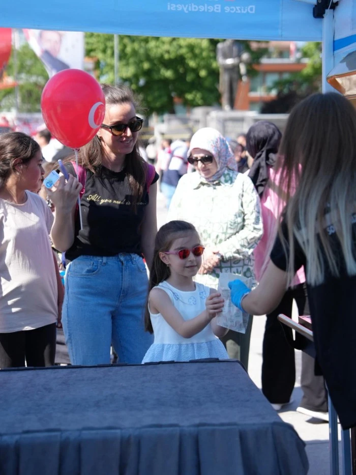 Belediye bandosu etkinliklere renk kattı