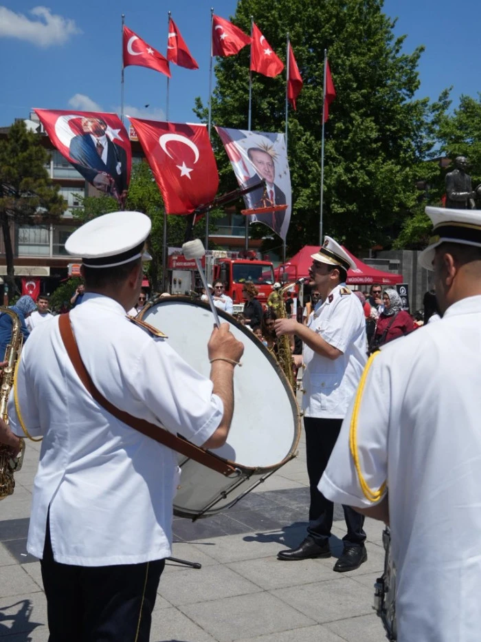 Belediye bandosu etkinliklere renk kattı