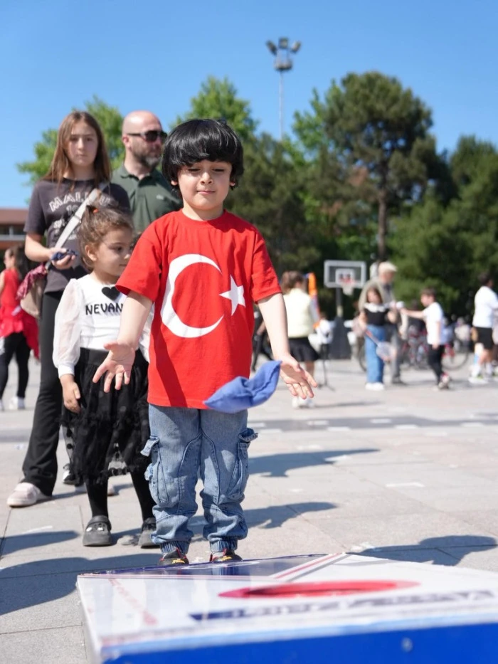 Belediye bandosu etkinliklere renk kattı