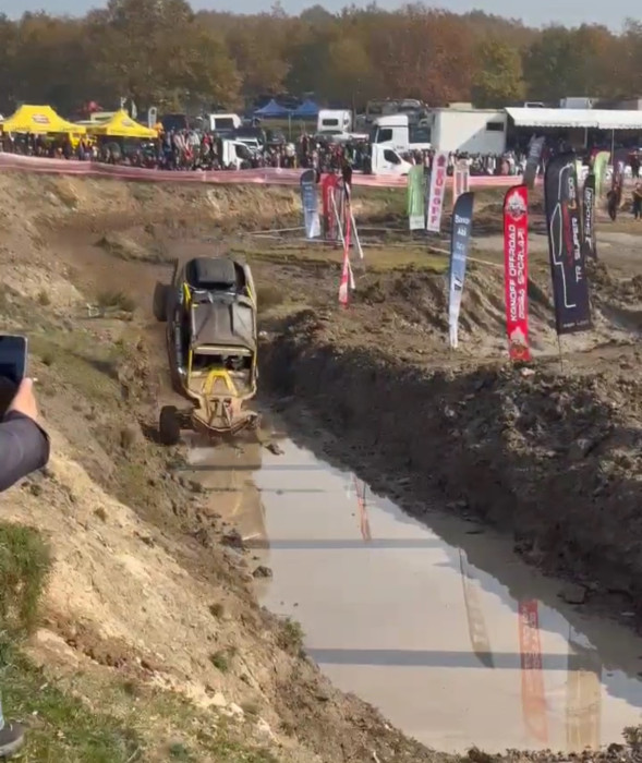 offroad Aracı ile 4 takla attı, “çok eğlenceliydi” dedi