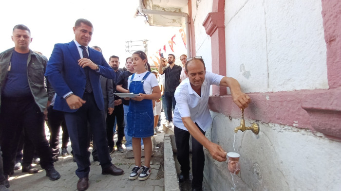 90 Yılında da çeşmeden ayran aktı