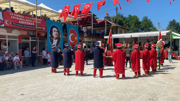 Atatürk'ün Selamlara gelişinin 89. Yılı Kutlandı