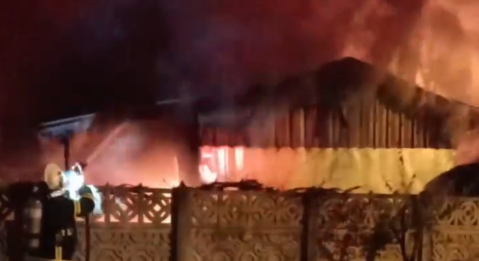 Düzce’de tek katlı ev alev alev yandı: 1 ölü