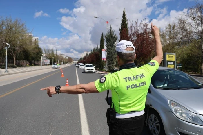 Düzce’de araması olan 39 şahıs yakalandı, 19’u tutuklandı