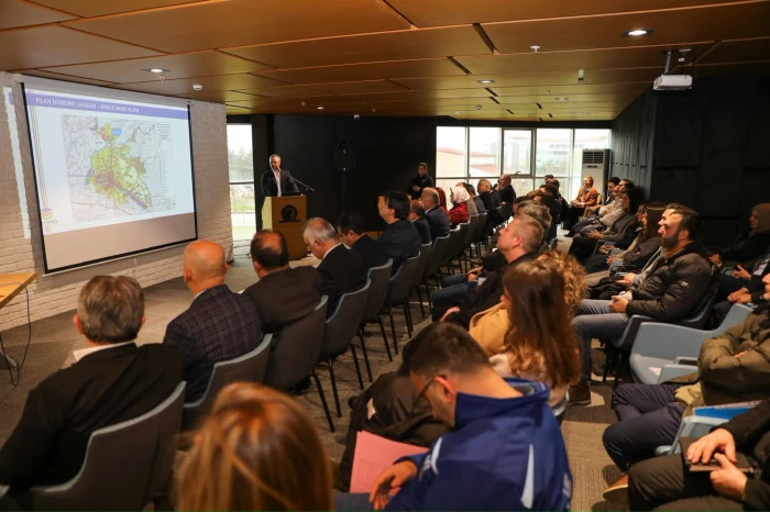 Başkan &Ouml;zl&uuml;, bakanlık yetkilileri, İSKİ, il&ccedil;e ve belde belediye başkanlarını bir araya getirdi