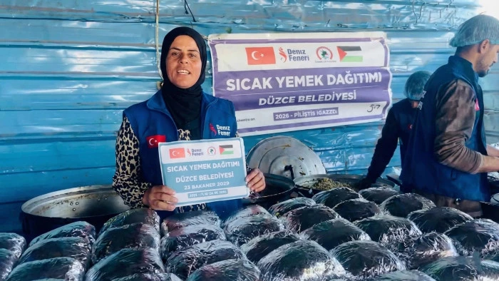 D&uuml;zce Belediyesi Gazze'de iftar sofrası kurdu