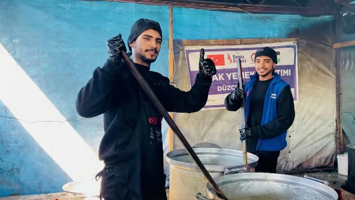 D&uuml;zce Belediyesi Gazze'de iftar sofrası kurdu