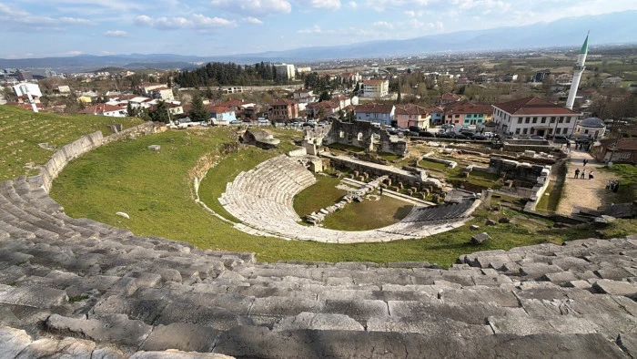 Bakan G&uuml;rlek, Prusias Ad Hypium Antik Kenti'ne hayran kaldı