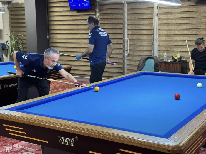 D&uuml;zceli bilardocular şampiyonaya hazır..