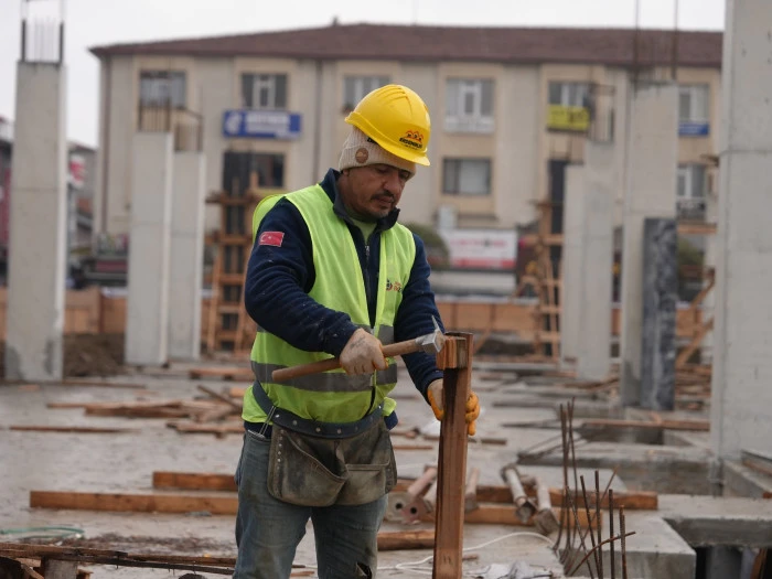 Cedidiye &Ccedil;arşısı 2. etap inşaatı hızla y&uuml;kseliyor