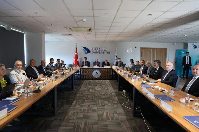 &Uuml;niversitelerarası Kurul Y&ouml;netim Kurulu D&uuml;zce'de toplandı