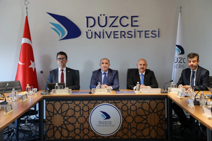 &Uuml;niversitelerarası Kurul Y&ouml;netim Kurulu D&uuml;zce'de toplandı