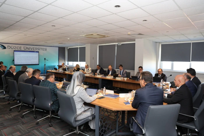 &Uuml;niversitelerarası Kurul Y&ouml;netim Kurulu D&uuml;zce'de toplandı