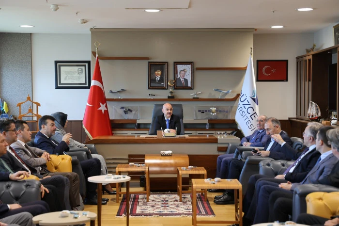 &Uuml;niversitelerarası Kurul Y&ouml;netim Kurulu D&uuml;zce'de toplandı