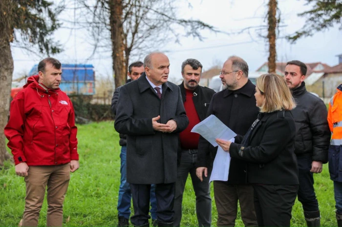 Millet bah&ccedil;esi 2&rsquo;de seyir terası ve y&uuml;r&uuml;y&uuml;ş alanı tamamlanacak