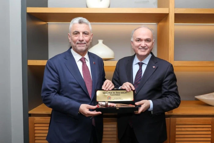 İş d&uuml;nyası ile buluştu