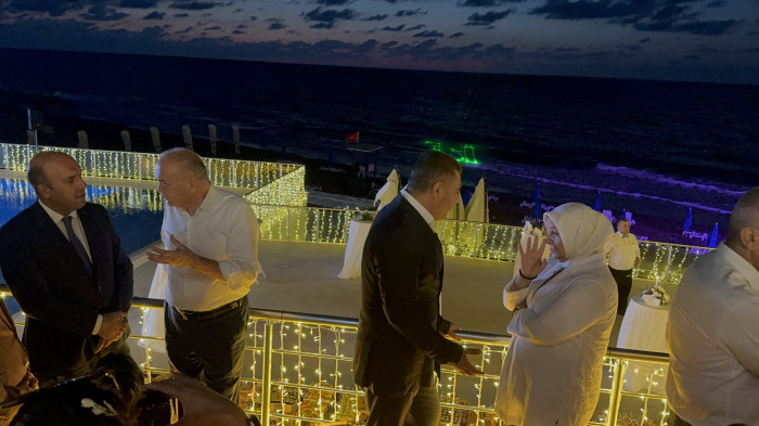 Denize sıfır belediye oteli hizmete açıldı