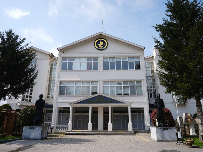 Altyapı katılım bedeli hiçbir zaman almadı