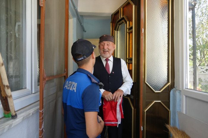 Böyle bayrak sevgisi görülmedi! 