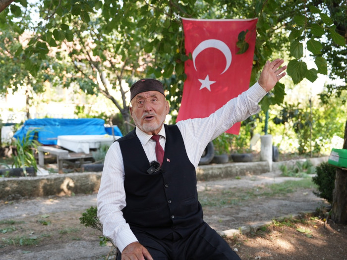 Böyle bayrak sevgisi görülmedi! 