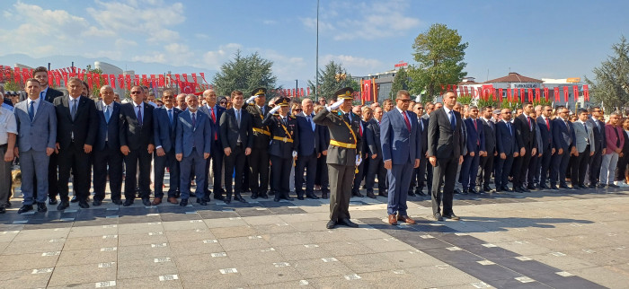 Büyük zaferin 102. Yılı Düzce'de coşkuyla kutlandı!