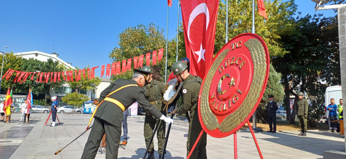 Büyük zaferin 102. Yılı Düzce'de coşkuyla kutlandı!